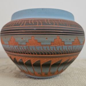 Navajo Native American Pottery Etched Vase Planter Pot Signed by Sylvia Johnson
